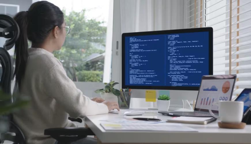 东方市企业数字化解决方案:机器学习赋能商业模式升级的核心路径